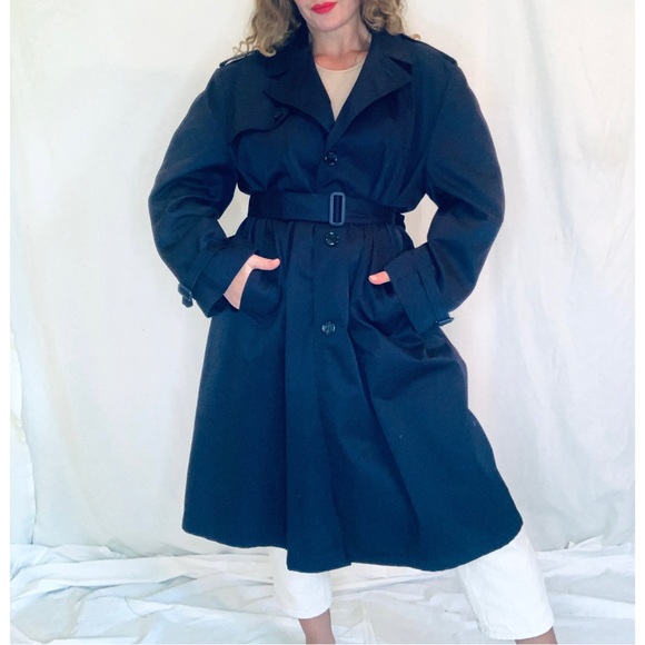 70s Pierre Cardin trench coat - Picture 3 of 9